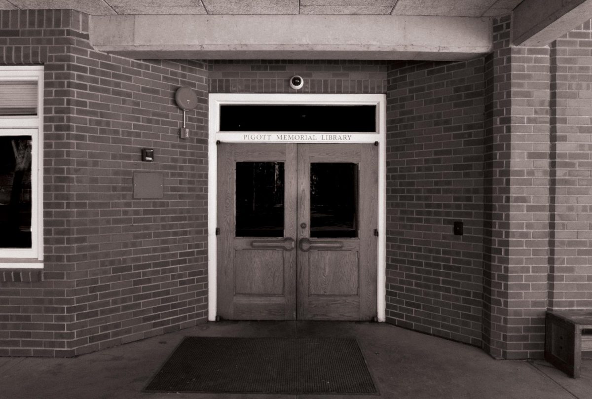 B&W Library (Brady L.)