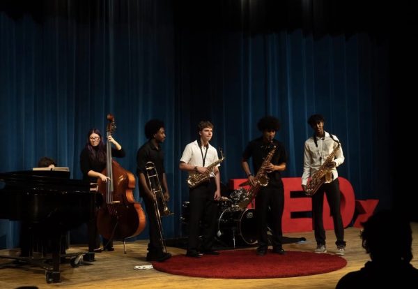 Navigation to Story: Exclusive Interview With Jazz Club